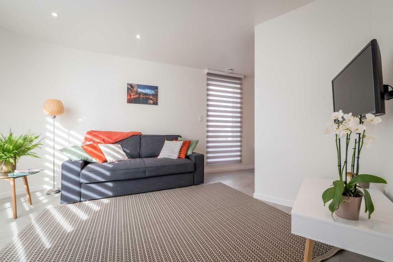 Studio Brussels - Central Zaventem Kültér fotó